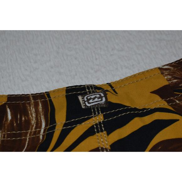 Billabong Swimming Cargo Board Shorts Mens Size 34 Yellow Brown Floral - Picture 6 of 8